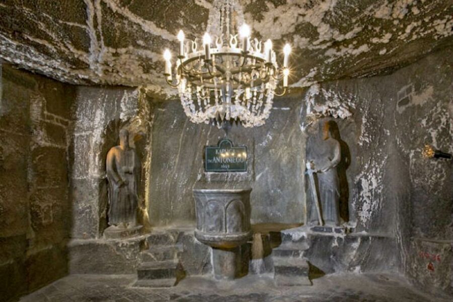 Kraków: Wieliczka Salt Mine Guided Tour with Hotel Pickup - Who this tour fits best