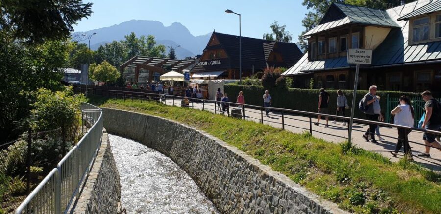 Krakow: Zakopane, Funicular, Cheese, and Highland Day Trip - The Real Reason Chochołów Works: Wooden Highlander Village, Not Just a Photo Stop