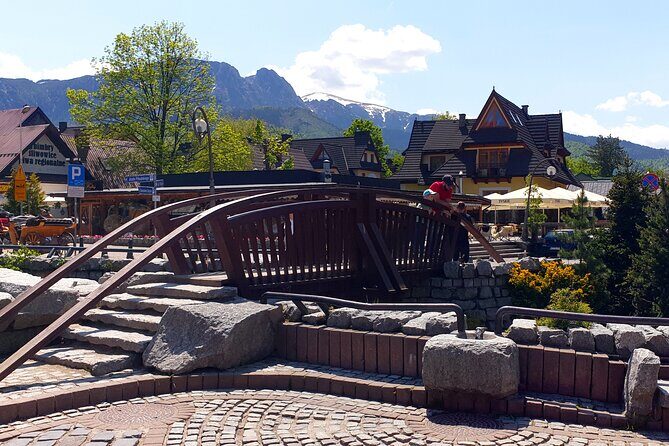Krakow - Zakopane: Funicular, Cheese and Highland Highlights - Oscypek cheese testing and why it matters