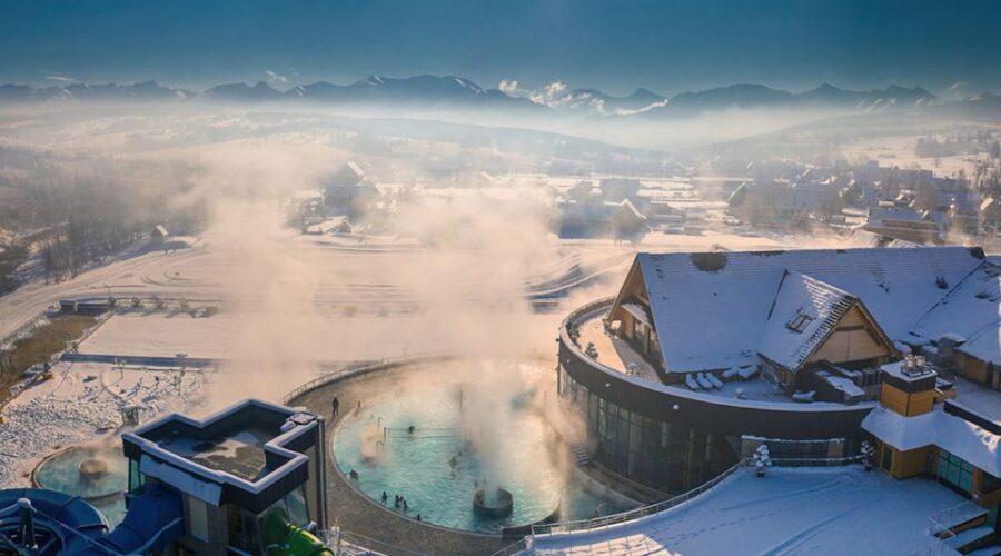 Kraków: Zakopane Tour, Thermal Pools & Hotel Pickup Options - Cheese and Vodka Tasting: A Small Stop with Real Personality