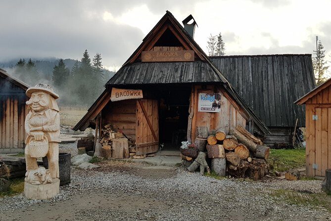 Krakow: Zakopane Tour with Optional Hot Bath Pools - Witów tasting: cheese and regional alcohol as your first local flavor