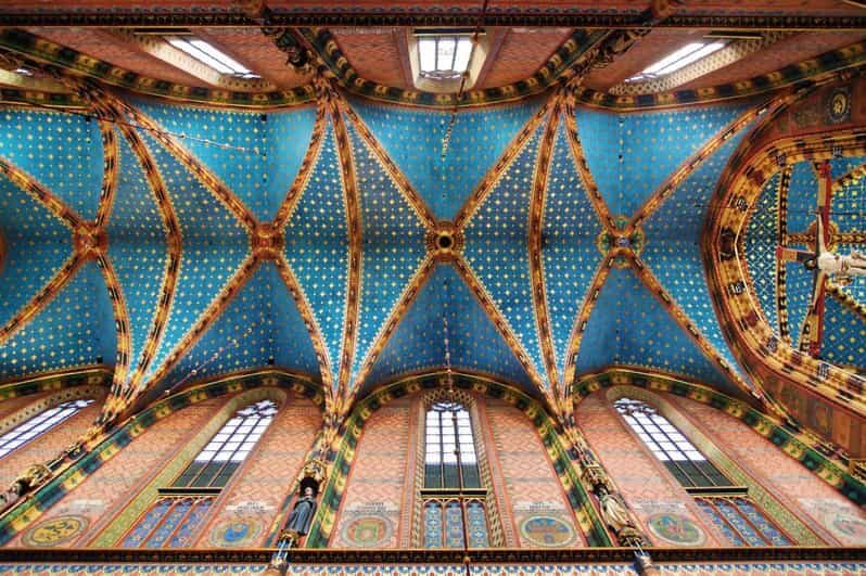 Krakow's Old Town, St. Mary's Basilica and Rynek Underground - Collegium Maius and Cloth Hall: seeing power through architecture
