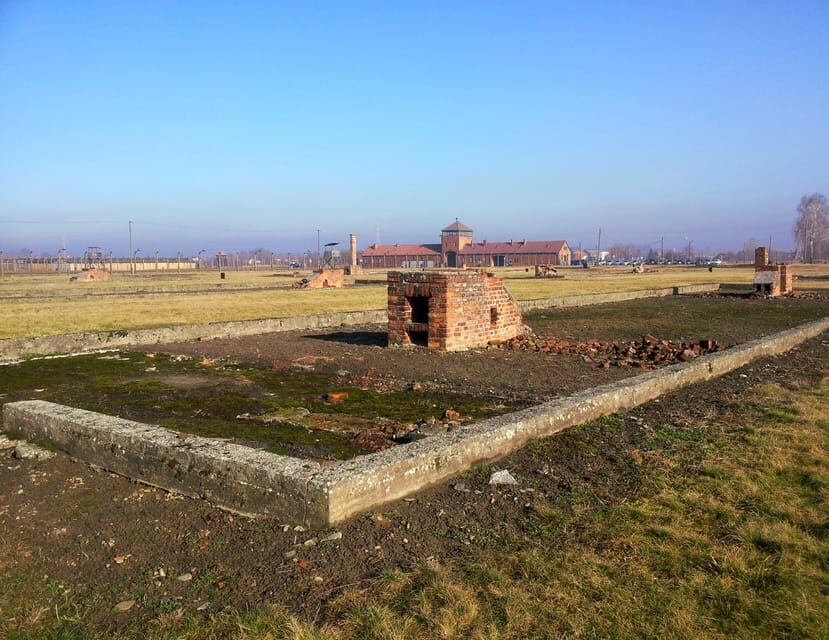 Oswiecim: Auschwitz-Birkenau Skip-the-Line Entry Tickets - What to bring (and what to leave home)