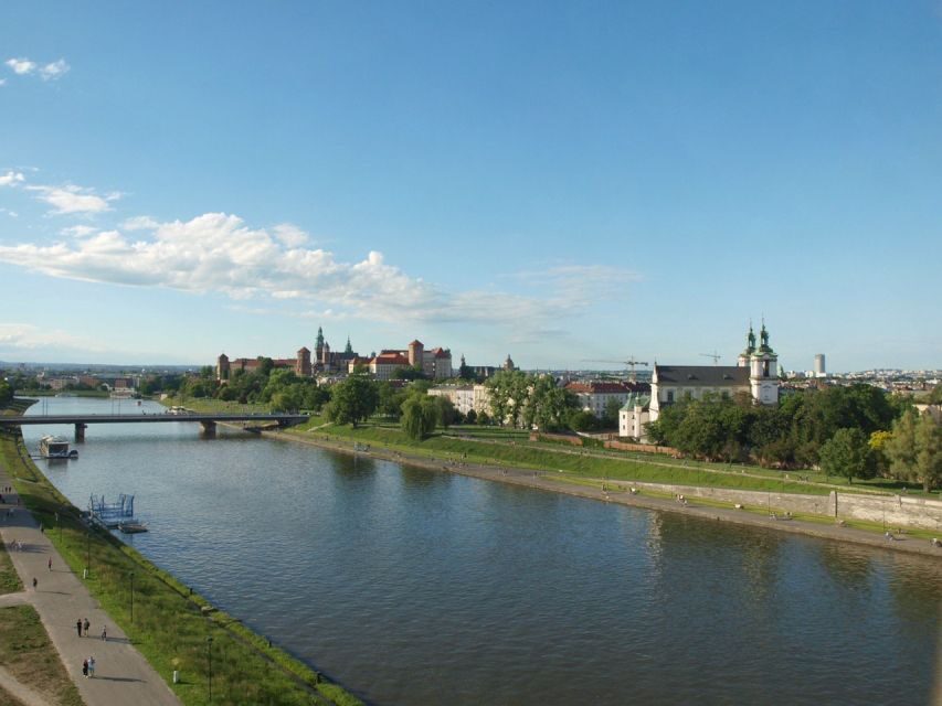 Picturesque Cruise on the Vistula in the Heart of Krakow - A 1-hour Vistula cruise that reframes Krakow
