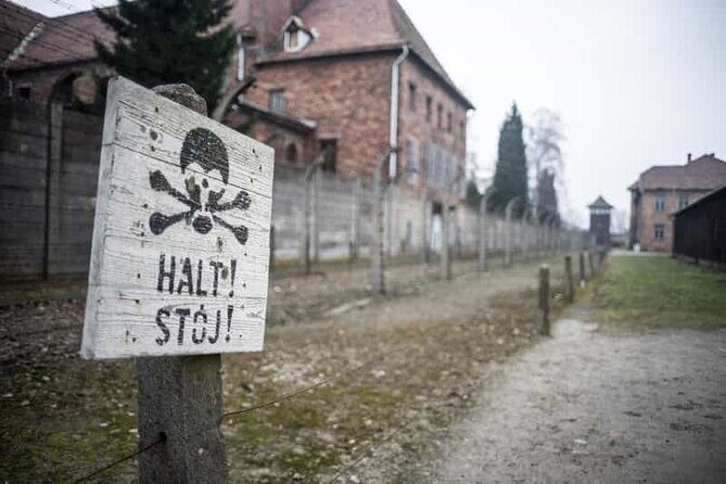 Private Guided Tour to Auschwitz & Birkenau from Krakow - Key things that make this Auschwitz trip easier