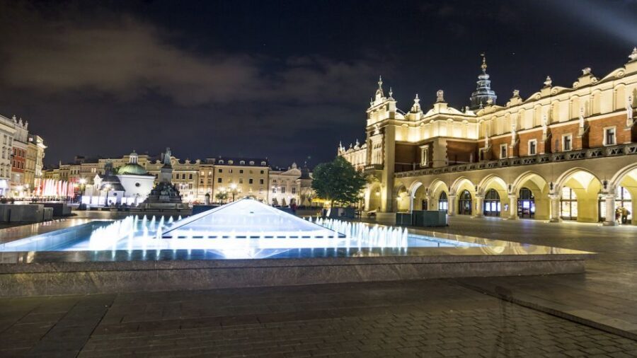 Private Krakow Tour: St. Mary’s, Cloth Hall & More - Should you book this private Krakow Old Town tour?