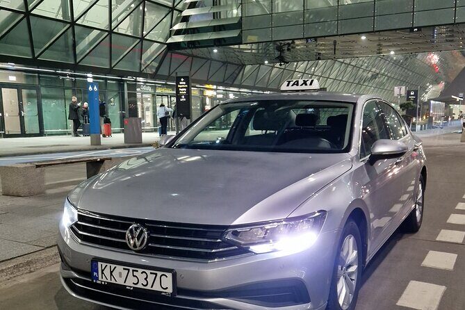 Private Taxi from or to the Krakow Airport - Timing and Duration: About 35 Minutes, Real-World Predictability