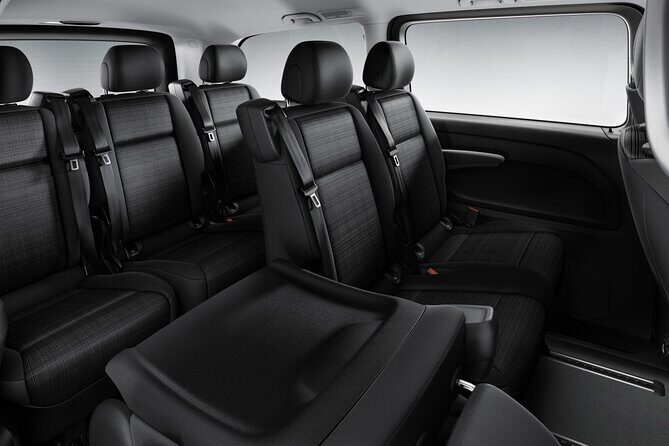 Private transfer | Krakow City - Krakow Airport Balice - Choosing One-Way or Return Service Without Guesswork