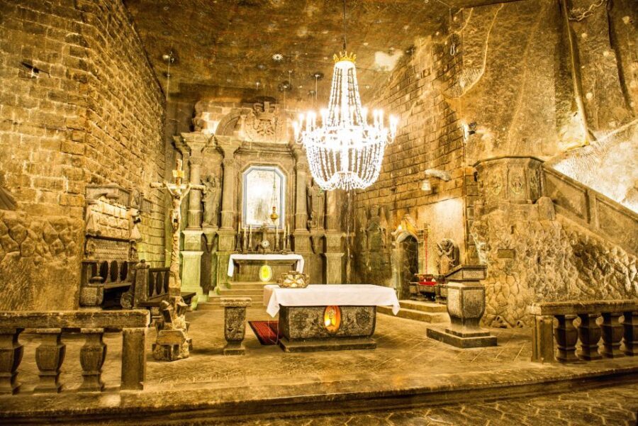 Salt Mine Wieliczka & Lunch & Schindler’s Factory Tour - Getting to Wieliczka: comfortable transport, real-world timing