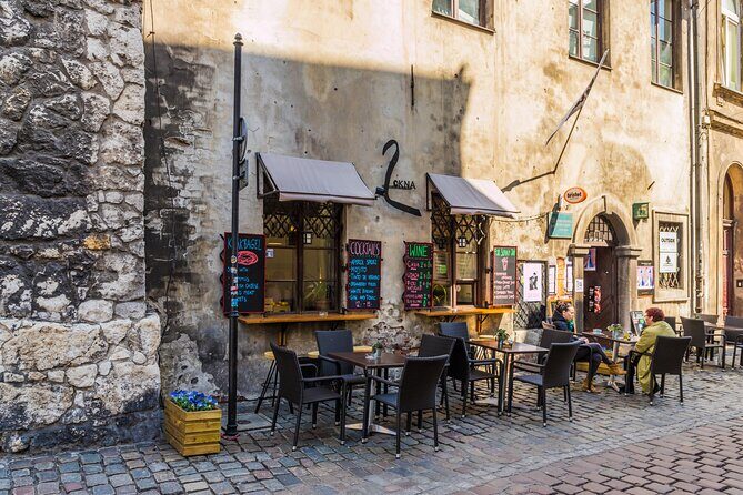 Schindler's Factory and Jewish Ghetto Walking Tour in Kraków - Ghetto Heroes Square and the Chair Memorial: when open space feels heavy