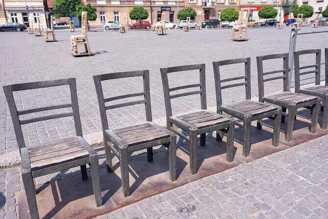 Schindler's Factory and Jewish Ghetto Walking Tour in Kraków - How long it really feels, and how to make it comfortable