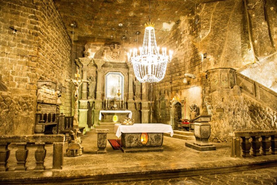 Schindler's Factory + Ghetto in Krakow and Wieliczka Tour - Under the Eagle pharmacy and other preserved reminders