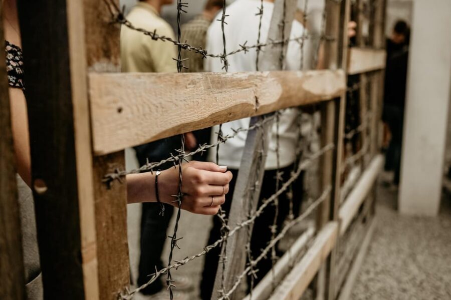 Schindler's Factory Museum in Krakow - Guided Tour - Timing, group size, and how to get the most from 90 minutes