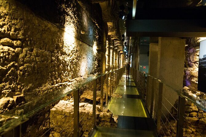 Small-group Rynek Underground Museum Guided Tour in Krakow - Who this Rynek Underground Museum tour fits best