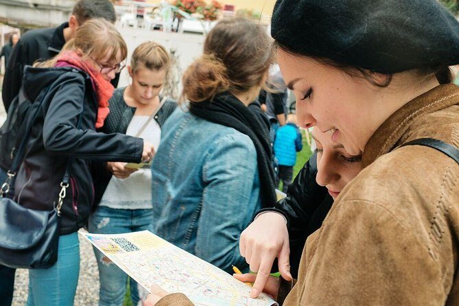 Solve the mystery and explore hidden Kraków - The group dynamic: private, social, and good for friends