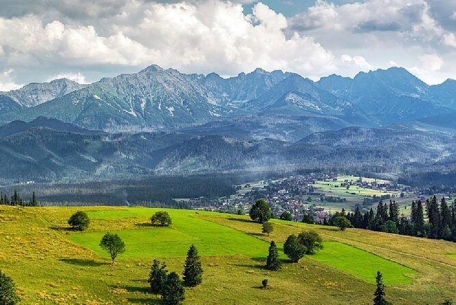 Tatra Mountains Zakopane and Panoramic Dunajec River Rafting - Cottage cheese tasting and flavoured vodka: included, and a little old-school