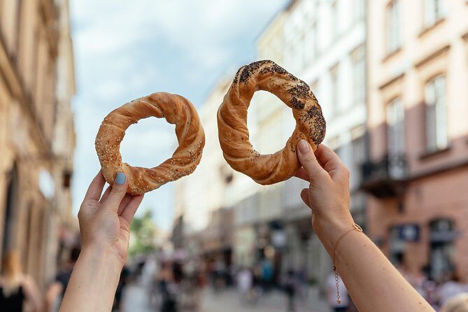 The 10 Tastings of Krakow With Locals: Private Food Tour - What you’re really buying: 10 tastings plus a guide who reads the city
