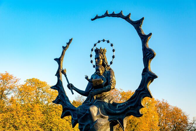 The Black Madonna Tour from Krakow - Pauline Monastery and the Black Madonna: what you’ll actually see