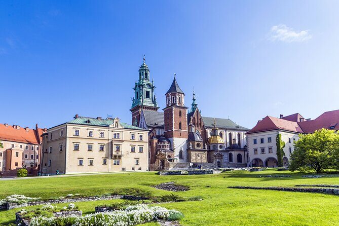 Wawel Hill Audio-Guided Tour - Entering Wawel With an Audio Guide Setup That Actually Helps