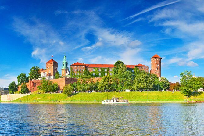 Wawel Hill Audio-Guided Tour - Logistics in the Real World: Hills, Maps, and Returning the Gear