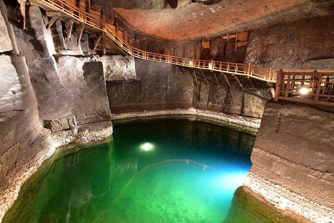 Wieliczka Salt Mine: 4-Hour Guided Tour from Krakow - Dressing and packing: the 14–16°C reminder that matters