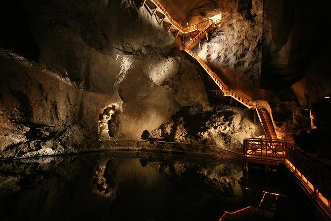 Wieliczka Salt Mine Tour from Krakow: Private Transport + Ticket - Chapel of St Kinga: The Most Photogenic Stop (and a Long Time to Make)