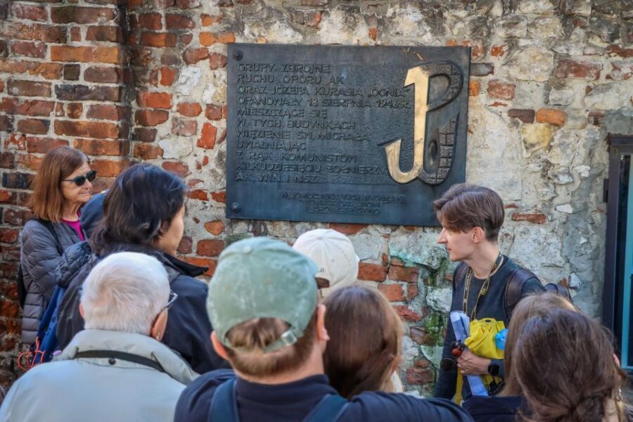 World War II in Krakow Walking Tour in English - Starting at Triangle Square and walking Krakow’s WWII trail