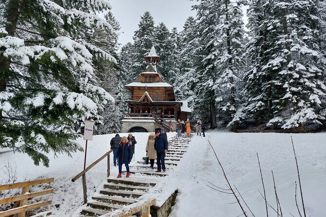Zakopane Guied Tour: Cable Car, Local Spirits & Thermal Baths - Krupówki Street Break: Your One-Hour Window to Eat and Wander